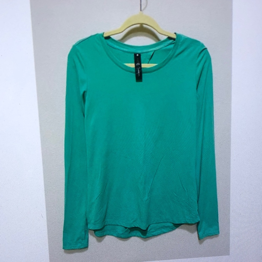 Green Long Sleeve Top